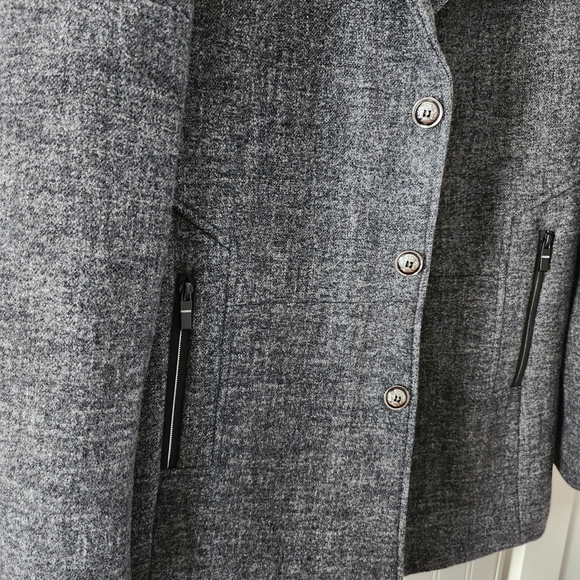 Mens Or Womens Gray Wool Blend Coat - Picture 4 of 6